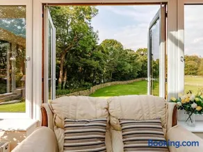 2 Bed in Harrogate oc-89622 - Image 4