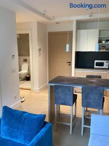Forest View Apartment at Zepterme Hotel Private Host - Image 2