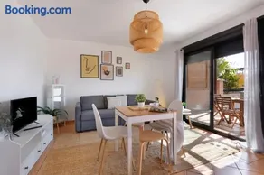 Maison entièrement équipée avec piscine, jardin et terrasse | Vue mer | Parfaite pour le travail à distance - Image 4