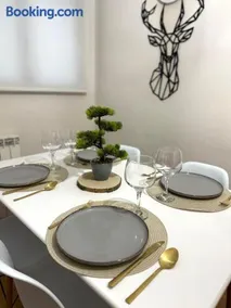 Apartamento céntrico con garaje - Image 3