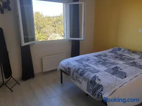 Chambre au calme avec cuisine équipée en supplément sur demande - Image 3