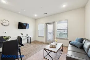 Chisholm Trace 933 I Spacious 1Bed 1 Bath - Image 3