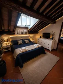 Suite dell'Arco - Image 1