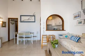 Gintonic Apartment - Image 5