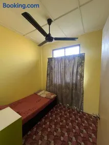 Bakawali Homestay - Bukit Beruntung for musliim only - Image 1