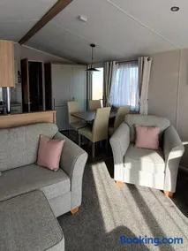 Amor Retreat, West Sands - Image 4