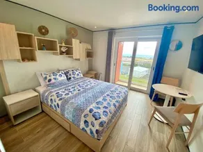 Modern Ocean and airport view condo in Maho, pool, gym, walk to Maho Beach,Mullet Bay, dinning, night life - Image 3