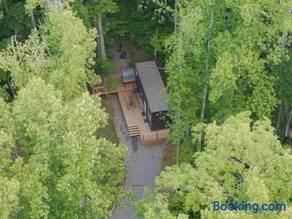 The Locust - Cozy, Peaceful Hideout, Sauna, Hiking, and Great Food - Image 3