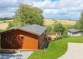 Romansleigh Retreat - Image 1