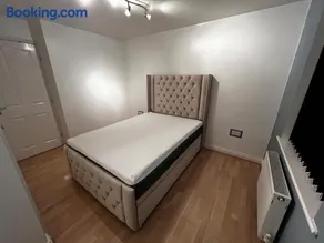 Executive Home - Image 2