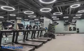 Cozy 2BR near Harvard with Gym Golf & Work Space - Image 2