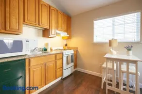 Sonoma Getaway for Two - Great Location - Image 2