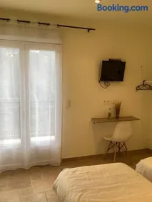 Auberge chez François - Image 2