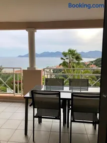 T2 superbe vue mer Cannes - Image 2