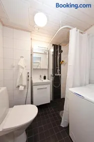 Center located, two-room flat with patio and WiFi - Image 4