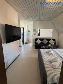 Feel Like Home 7 - Image 3