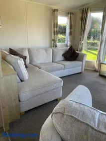 Rubys Retreat - 6 Berth Caravan in Newquay, Cornwall - Image 1