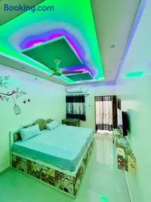 Smart Stays - Image 5