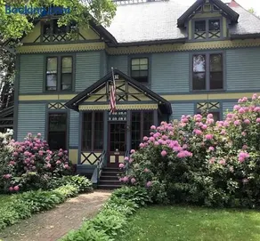 Amherst Inn - Image 1