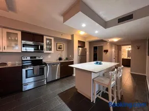 The Lux Boutique Suite - Downtown Condo - Image 3