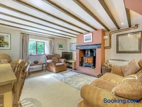 Widows Cottage - Image 2