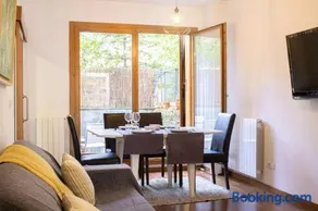 Chalet en urbanización, ideal para esquí - Image 3