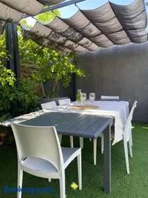 Villa avec piscine et jardin privés, hébergement cosy avec clim - Image 2