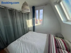 The romantic perch close to the sea - Image 4