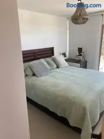Casa con Piscina y terrazas - Image 1