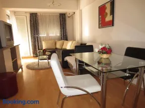 Apartments Jovan city center with free parking - Image 3