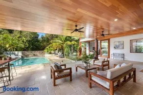 Beachfront Health Sanctuary - Image 3