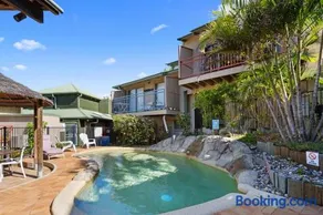BEACHBREAK - 100m to beach - sleeps 6 - Image 1