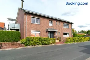 Ferienwohnung Tenge OG rechts - Image 1