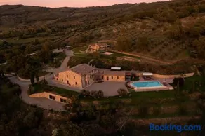 Luxury Estate Villa Trasimena Lake - Image 3