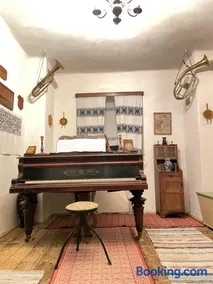 Saschiz 175 GuestHouse - Image 2