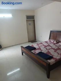 Guest House Sai Leela - Image 3