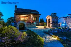 Holiday Home Vlatka - Image 1