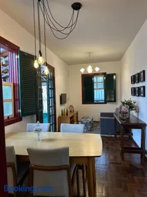 2 Quartos-casa toda-50 M área central e histórica - Image 2