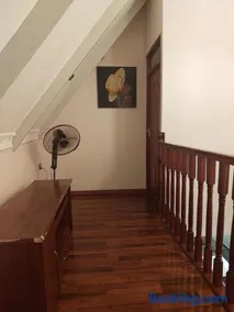 Kukis Place, 5 bedrooms, whole compound - Image 4