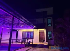 glass villa - Image 3