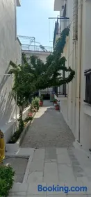 Arleta's Sunny Guesthouse - Image 5