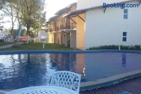 Village em Condomínio c/ piscina e acesso a praia - Image 2