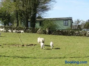 Barnkirk Holidays - Image 1