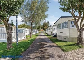 Bucklegrove Holiday Resort - Image 2