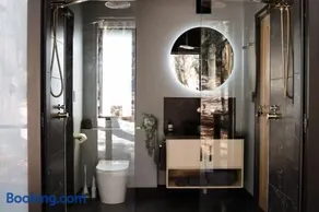 SHAK Halls Gap - Off Grid Tiny Home - Image 4