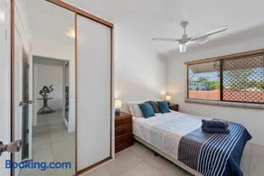The River View Unit 2 bed 2 bath - Image 2