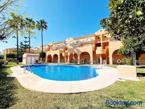 Semi-detached house in Butiplaya - Image 1
