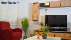 AECO lovely 2 bedroom apartment for family and friends - Image 5