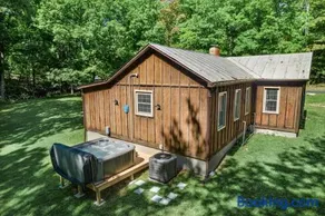 River Access W Hot Tub, Grill, Wifi, & Fire Pit! - Image 2
