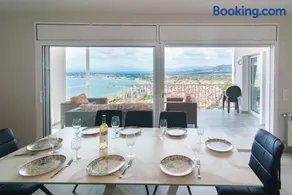 WELCS VILLA 280 EMP con piscina, vistas al mar y parking - Image 2